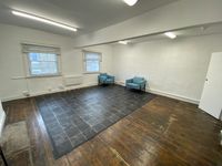 Property Image for 2nd Floor 10 Southgate Street, Winchester, Hampshire, SO23 9EF