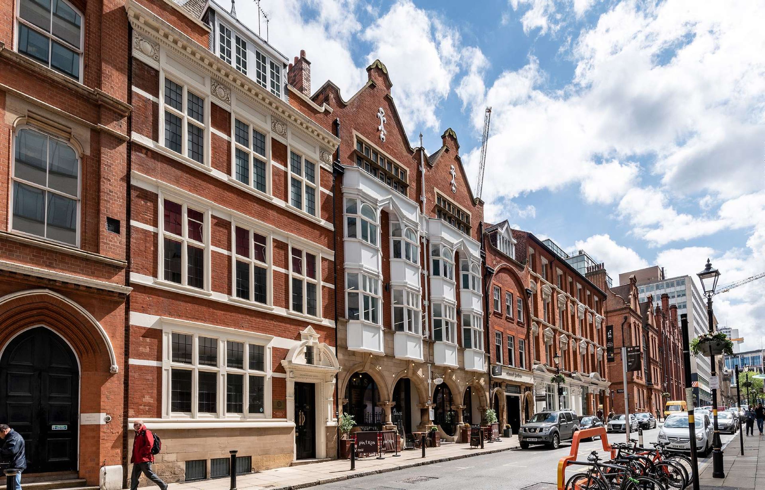 To Let Chamberlain House, Edmund Gardens, 133 Edmund Street