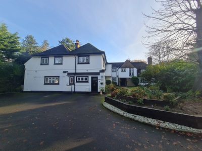 Property Image for Longholm, Chequers Lane, Walton On The Hill, Tadworth, Surrey, KT20 7RD