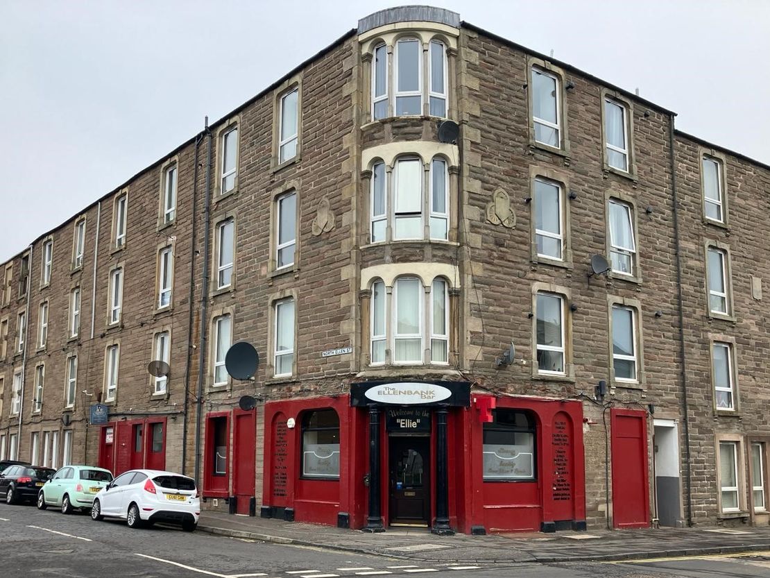The Ellenbank Bar, 128 Alexander Street, Dundee, DD3 7DE