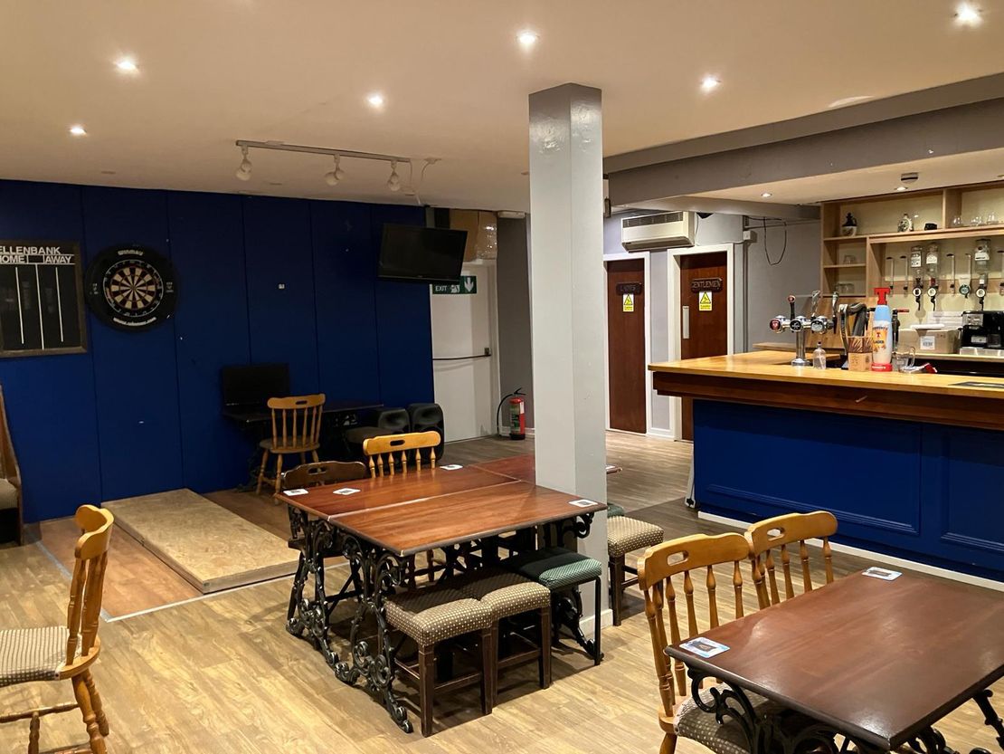 The Ellenbank Bar, 128 Alexander Street, Dundee, DD3 7DE