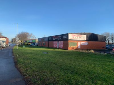 Property Image for Unit 1a & 1b, Brigg Industrial Estate, 17 High Street East, Scunthorpe, Lincolnshire, DN15 6UH