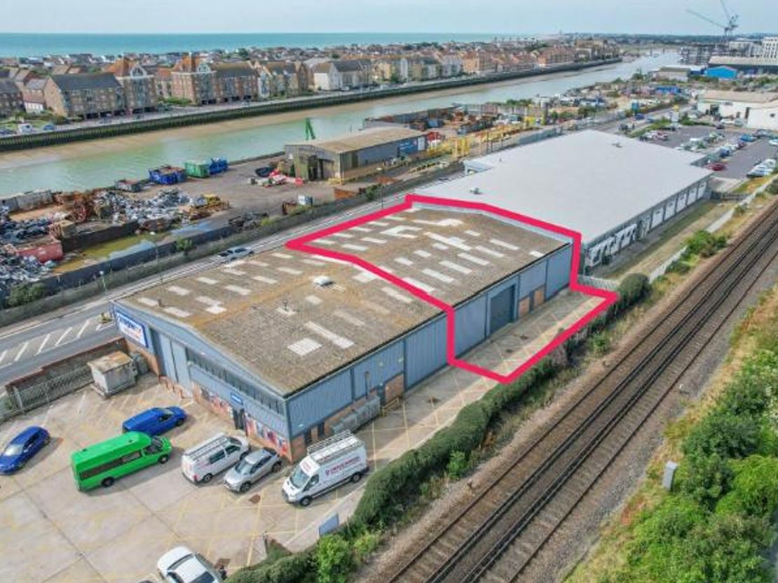 Unit 3A, Malthouse Trading Estate, Brighton Road, Shoreham-By-Sea, West Sussex, BN43 6RJ
