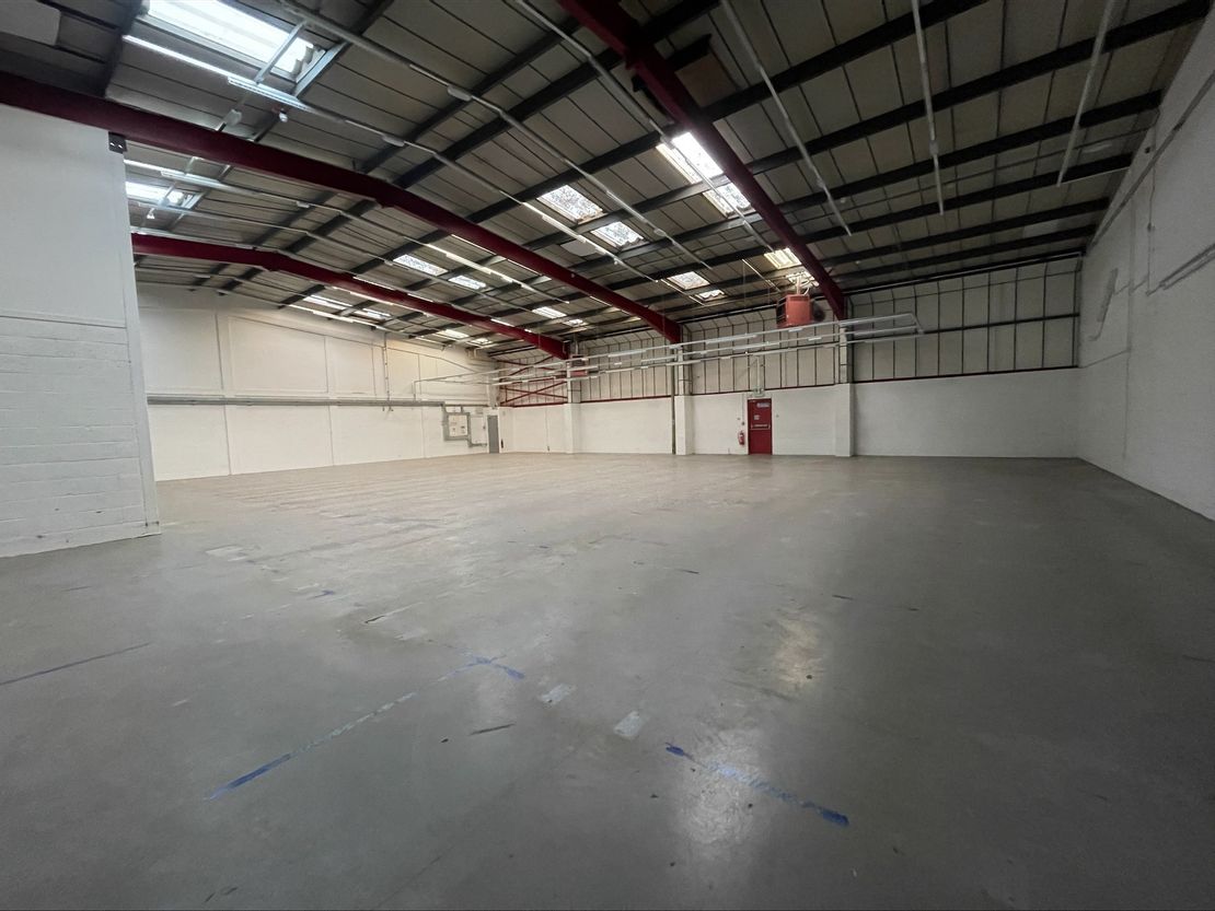 Unit 3A, Malthouse Trading Estate, Brighton Road, Shoreham-By-Sea, West Sussex, BN43 6RJ