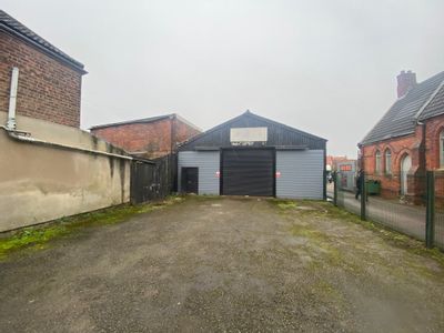 Property Image for 22 Fieldside, Crowle, Scunthorpe, Lincolnshire, DN17 4HL