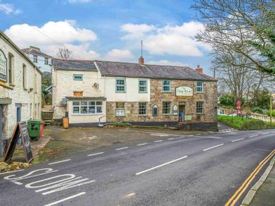 Property Image for The Stag Hunt Inn, 20 St. Michaels Road, Ponsanooth, Truro, Cornwall, TR3 7EE