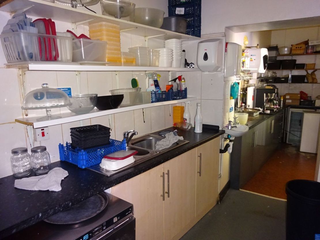 16-17 Market St, Mansfield NG18 1JG