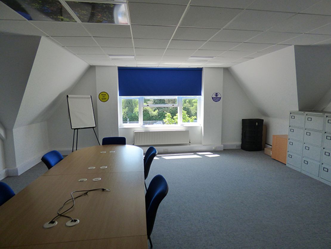 1 Stratford Court, Cranmore Boulevard, Solihull, West Midlands, B90 4QT