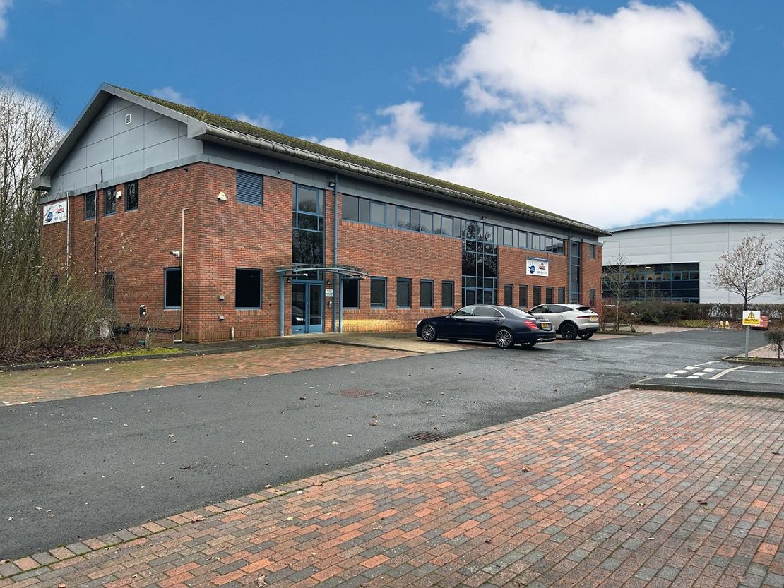 First Floor Unit 9 Berkeley Business Park, Wainwright Road, Worcester, Worcestershire, WR4 9FA
