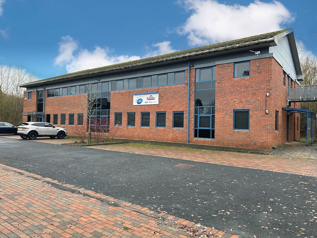 First Floor Unit 9 Berkeley Business Park, Wainwright Road, Worcester, Worcestershire, WR4 9FA