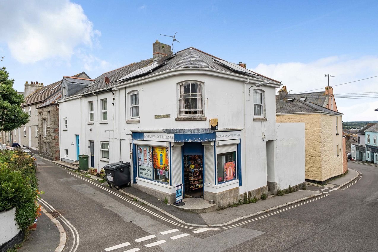 Rosevean Off Licence, 38 Rosevean Road, Penzance, Cornwall, TR18 2DX