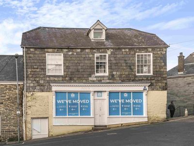 Property Image for 7 Broad Street, Padstow, Cornwall, PL28 8BS