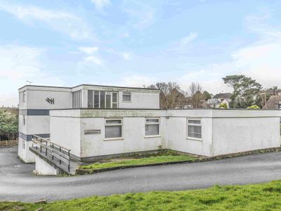 Property Image for Hutton Heights, Highertown, Truro, Cornwall, TR1 3PY