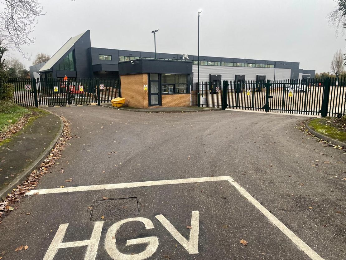 PB80, Bedford Road, Petersfield, Hampshire, GU32 3QD