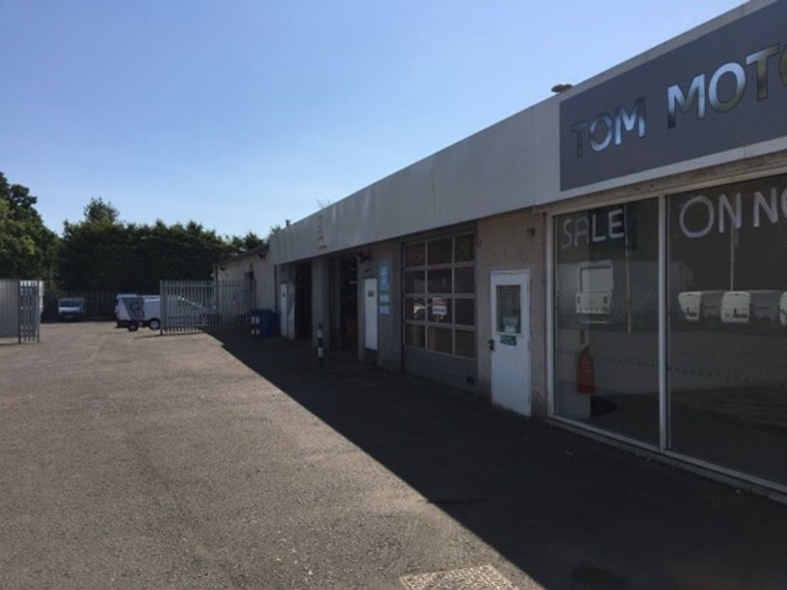 Showroom + Workshop, Macadam Place, Dryburgh Industrial Estate, Dundee, DD2 3QR