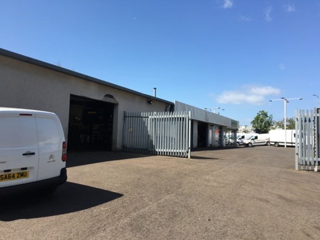 Showroom + Workshop, Macadam Place, Dryburgh Industrial Estate, Dundee, DD2 3QR