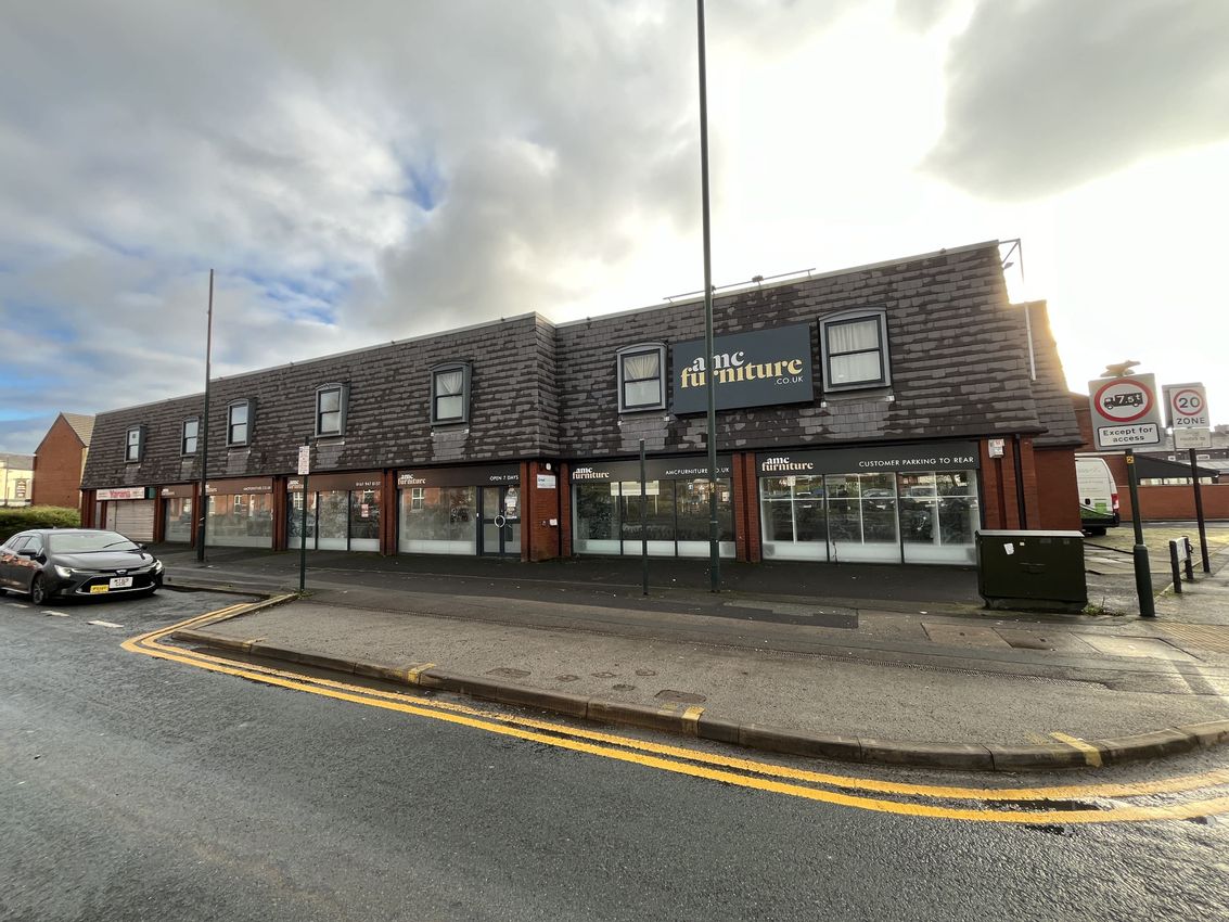 To Let 696 698 Oldham Road, Failsworth, Manchester, Lancashire, M35