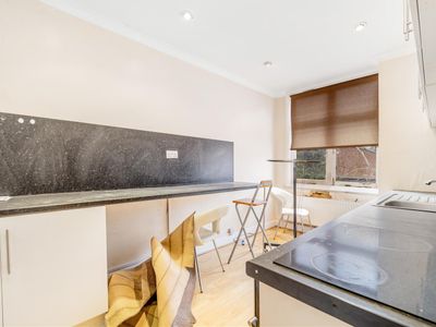 Property Image for Pen Street, Boston