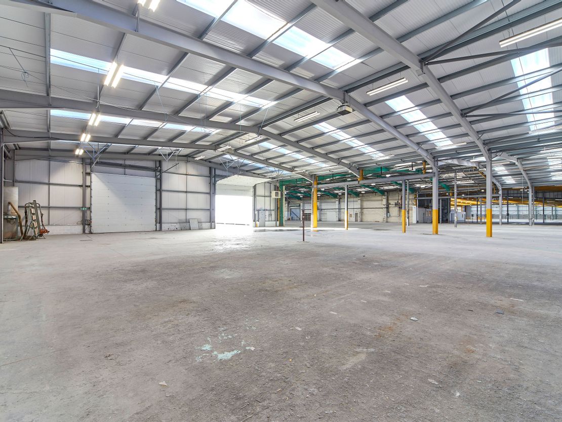 Unit 1 Amsterdam Road, Hull, East Riding Of Yorkshire, HU7 0XF
