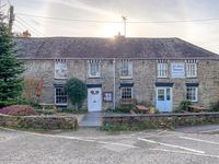 Property Image for Slades House Country Inn, Sladesbridge, Wadebridge, Cornwall, PL27 6JB