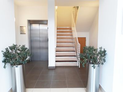 Property Image for Ground Floor West, 112 Commercial Street, Leith, Edinburgh, EH6 6NF