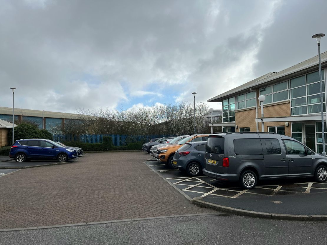 Unit 4-5 Howley Park Business Village, Pullan Way, Morley, Leeds, LS27 0BZ