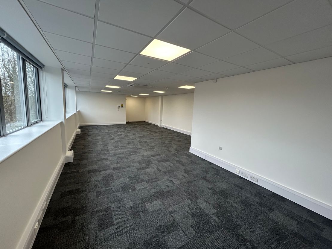 11 Lakeview House, Bond Avenue, Mount Farm, Milton Keynes, MK1 1TJ