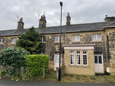 Property Image for 68-69 The Square, Harewood, Leeds, West Yorkshire, LS17 9LQ