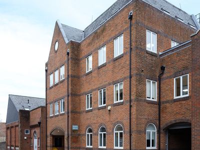 Property Image for Part 3rd Floor Staple House, Staple Gardens, Winchester, Hampshire, SO23 8SR