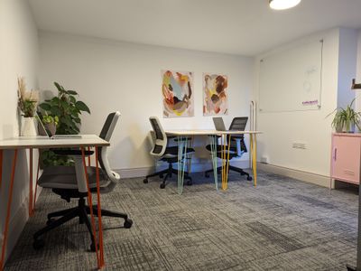 Property Image for 83 Queens Road, Brighton, East Sussex, BN1 3XE