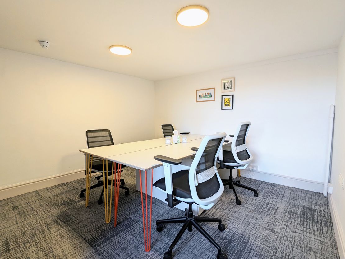 83 Queens Road, Brighton, East Sussex, BN1 3XE