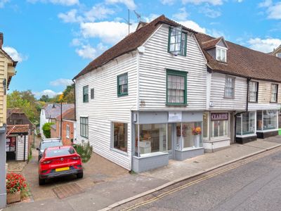Property Image for Stoneydale, Stone Street, Cranbrook, Kent, TN17 3HE