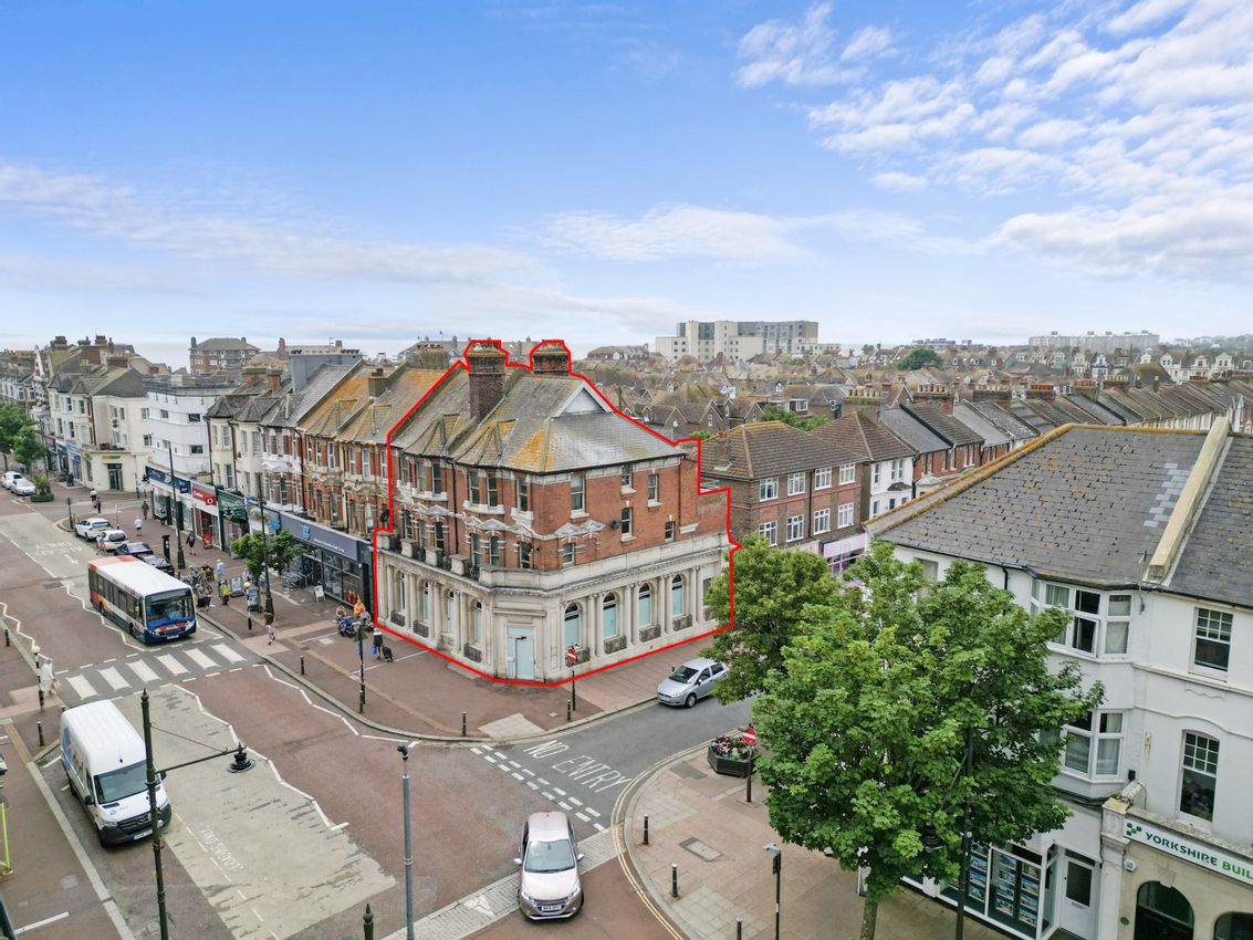 Former HSBC, 2 Devonshire Road, Bexhill-On-Sea, East Sussex, TN40 1AT