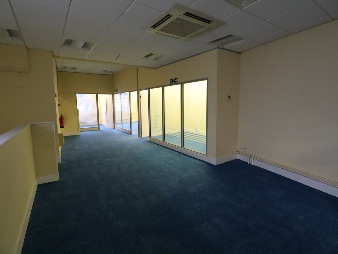 Unit 4, Market Place, Hinckley, Leicestershire, LE10 1NR