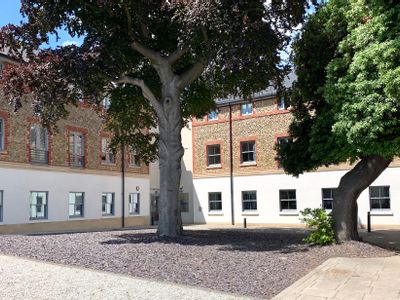 Property Image for Linden Square, 146 Kings Road, Bury St. Edmunds, Suffolk, IP33 3DJ