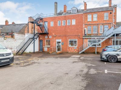 Property Image for 19, High Street, Evesham