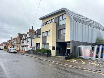 Property Image for 10 Lime Tree Mews, Headington, Oxford, Oxfordshire, OX3 7AE