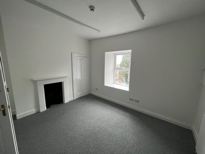 Property Image for 8 Fellside Road, Whickham, Gateshead, Tyne & Wear, NE16 4AL