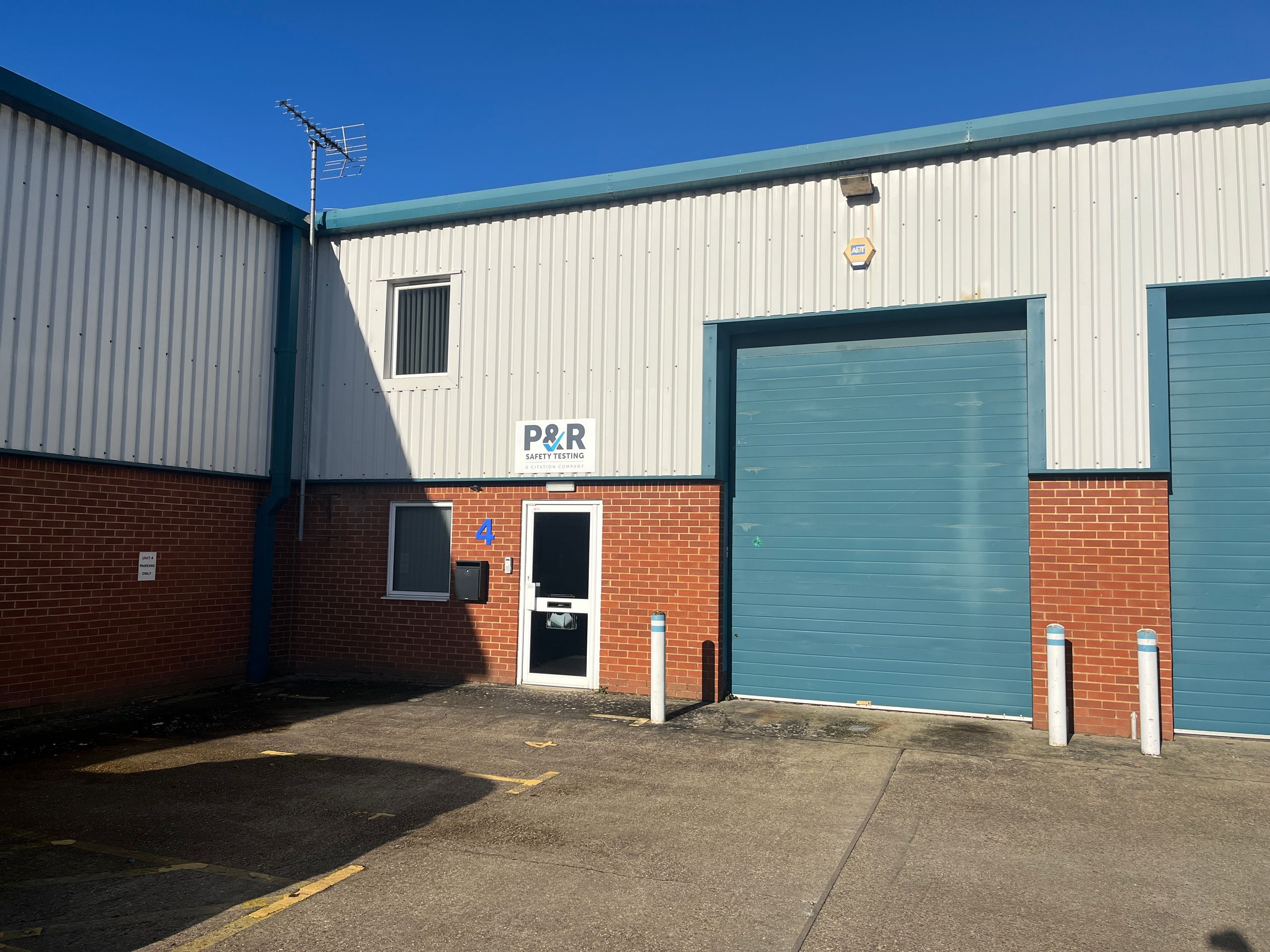 For Sale Unit 4, Westlink, Belbins Business Park, Cupernham Lane