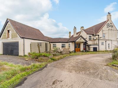 Property Image for Swineshead Bridge, Boston