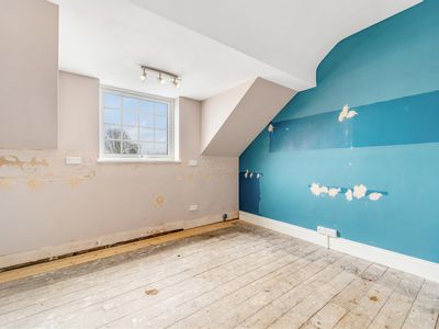 Property Image for Swineshead Bridge, Boston