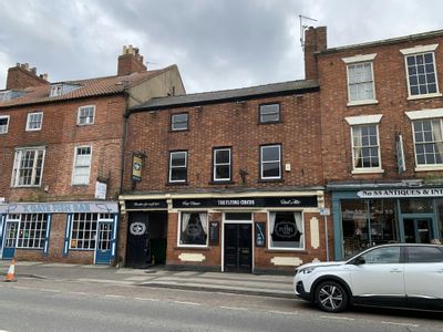 Property Image for Flying Circus - Investment for sale, 53 Castle Gate, Newark, NG24 1BE