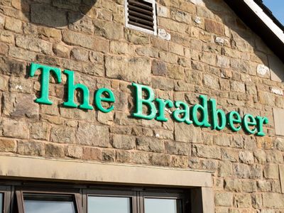 Property Image for Garstang Country Hotel, Wedding Venue & Golf Centre, Bowgreave Drive, Garstang, Preston, Lancashire, PR3 1YE