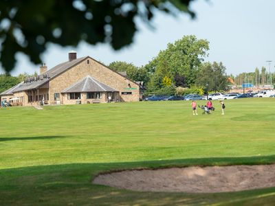 Property Image for Garstang Country Hotel, Wedding Venue & Golf Centre, Bowgreave Drive, Garstang, Preston, Lancashire, PR3 1YE