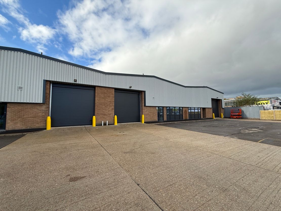 6/5 ABC Trinity Trading Estate, Mill Way, Sittingbourne, Kent, ME10 2PD