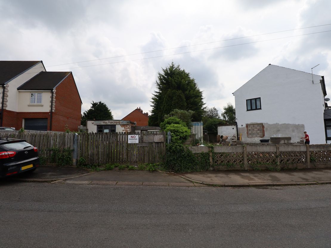 42 & 42A Mill Hill Road, Hinckley, Leicestershire, LE10 0AX