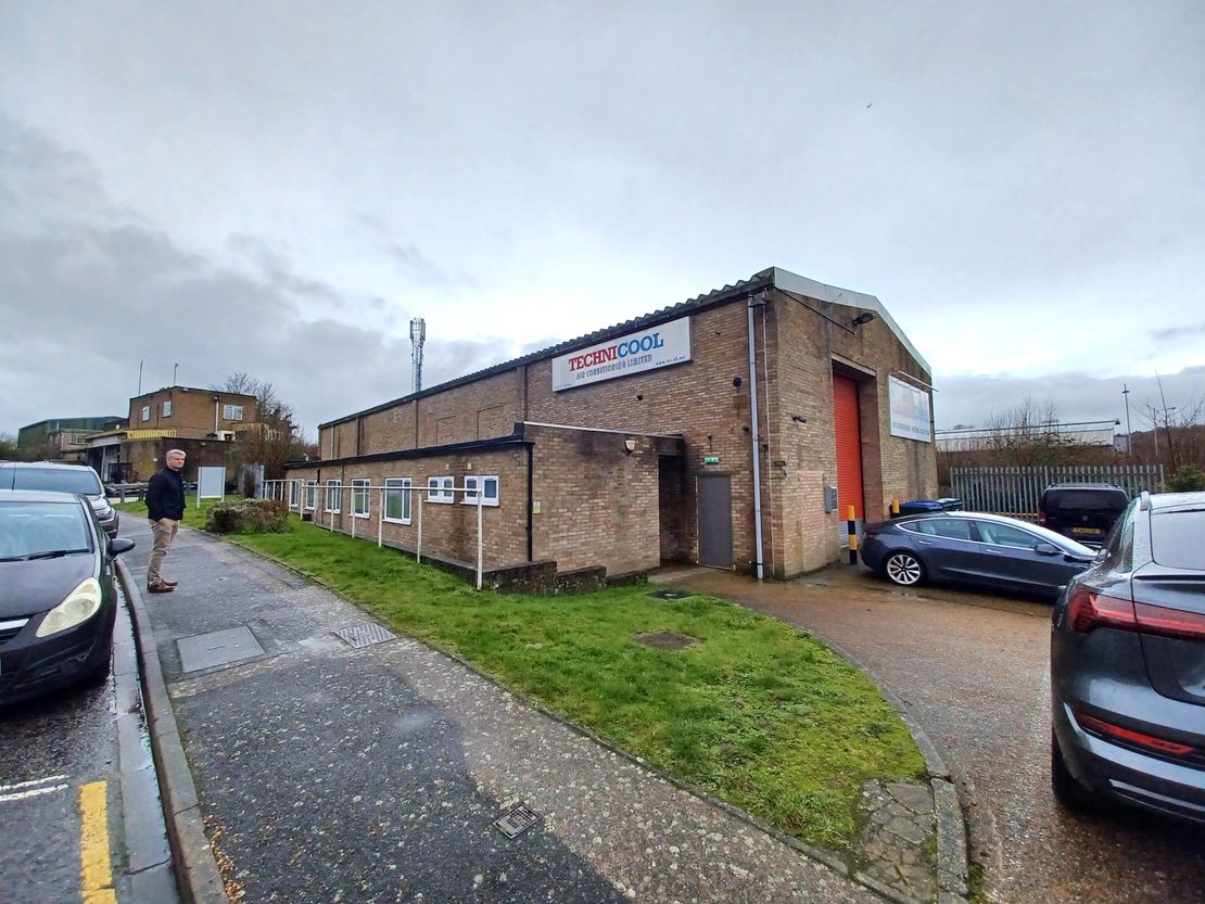 Unit A, Redlands, Coulsdon, Surrey, CR5 2HT