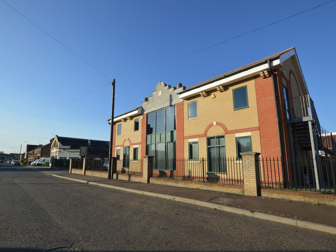 First Floor Network House, Network House, Station Road, Maldon, Essex, CM9 4LQ