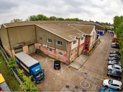 Property Image for Victor House, Bay Manor Lane, Grays, West Thurrock, Essex, RM20 3LL