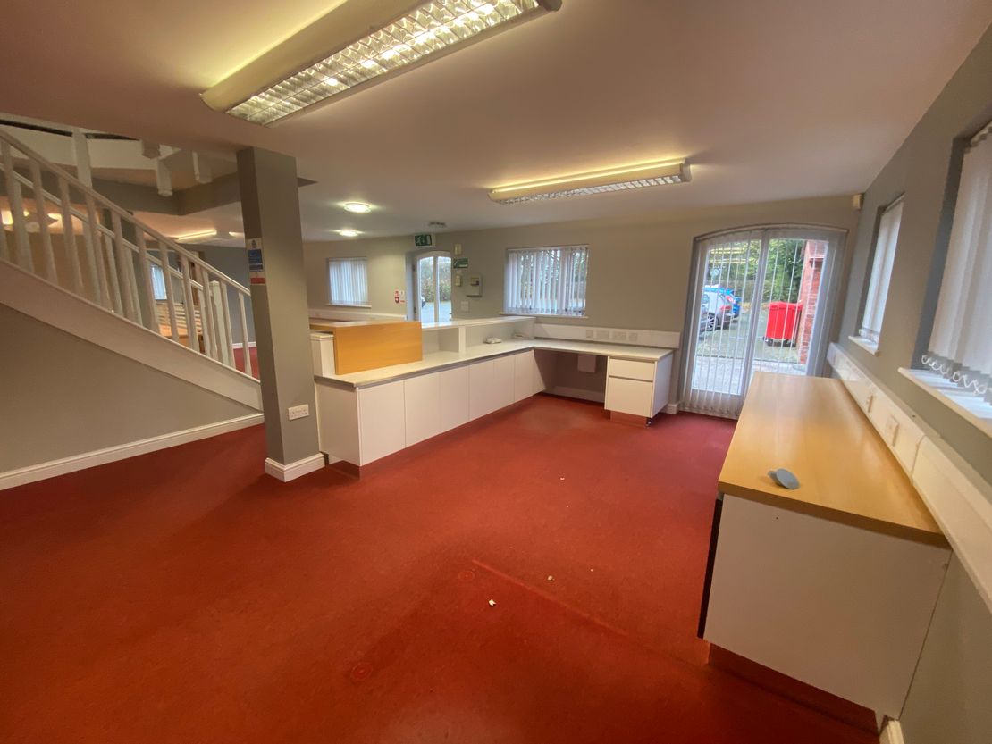 Unit 1/1a Smithy Farm, Smithy Farm Grosvenors, Chapel Lane, Bruera, Chester, Cheshire, CH3 6EW